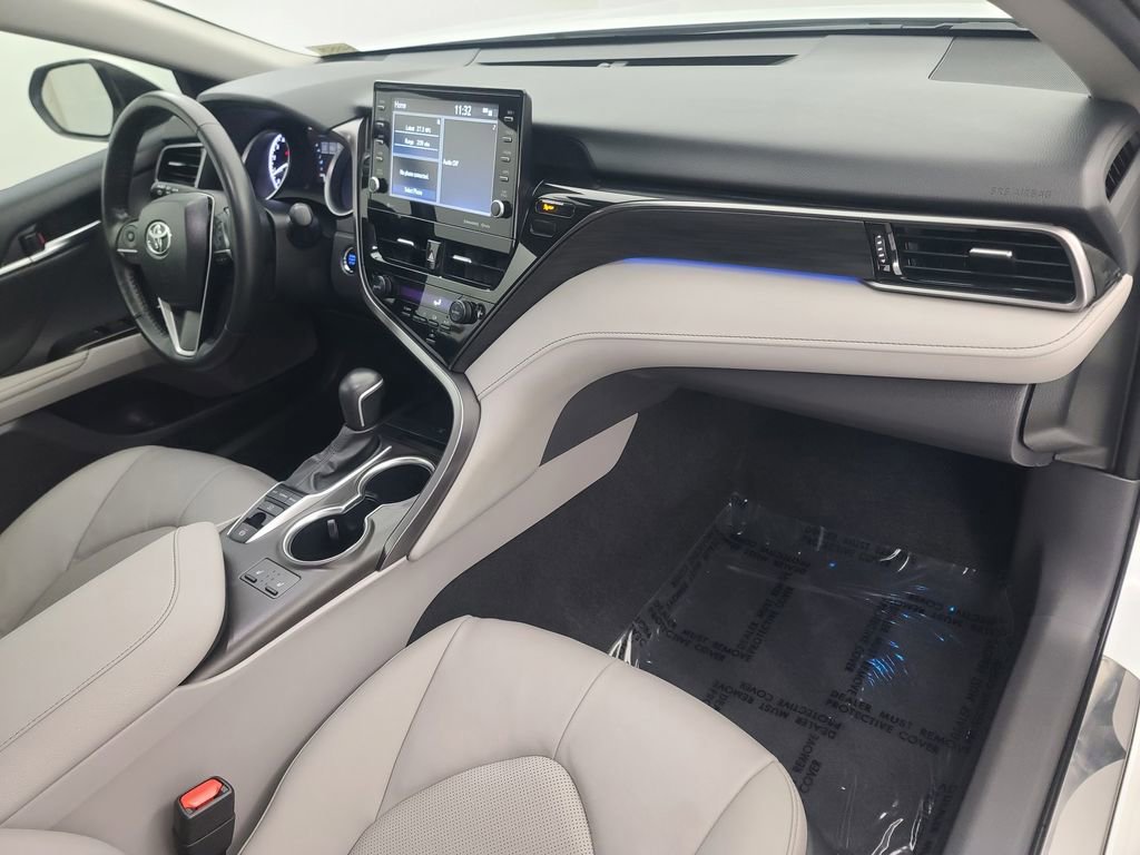 Used 2024 Toyota Camry XLE w/ Cold Weather Package image 15