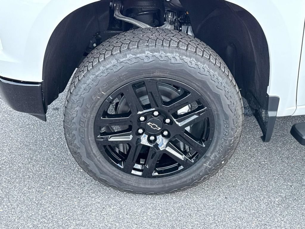 New 2026 Chevrolet Silverado 1500 LT Trail Boss w/ Convenience Package II AWD/4WD image 17