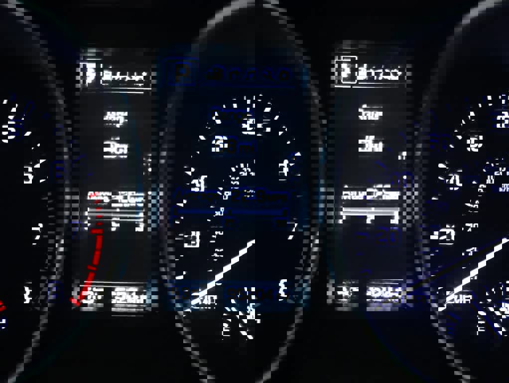 Used 2017 Hyundai Santa Fe Sport w/ Cargo Package image 28