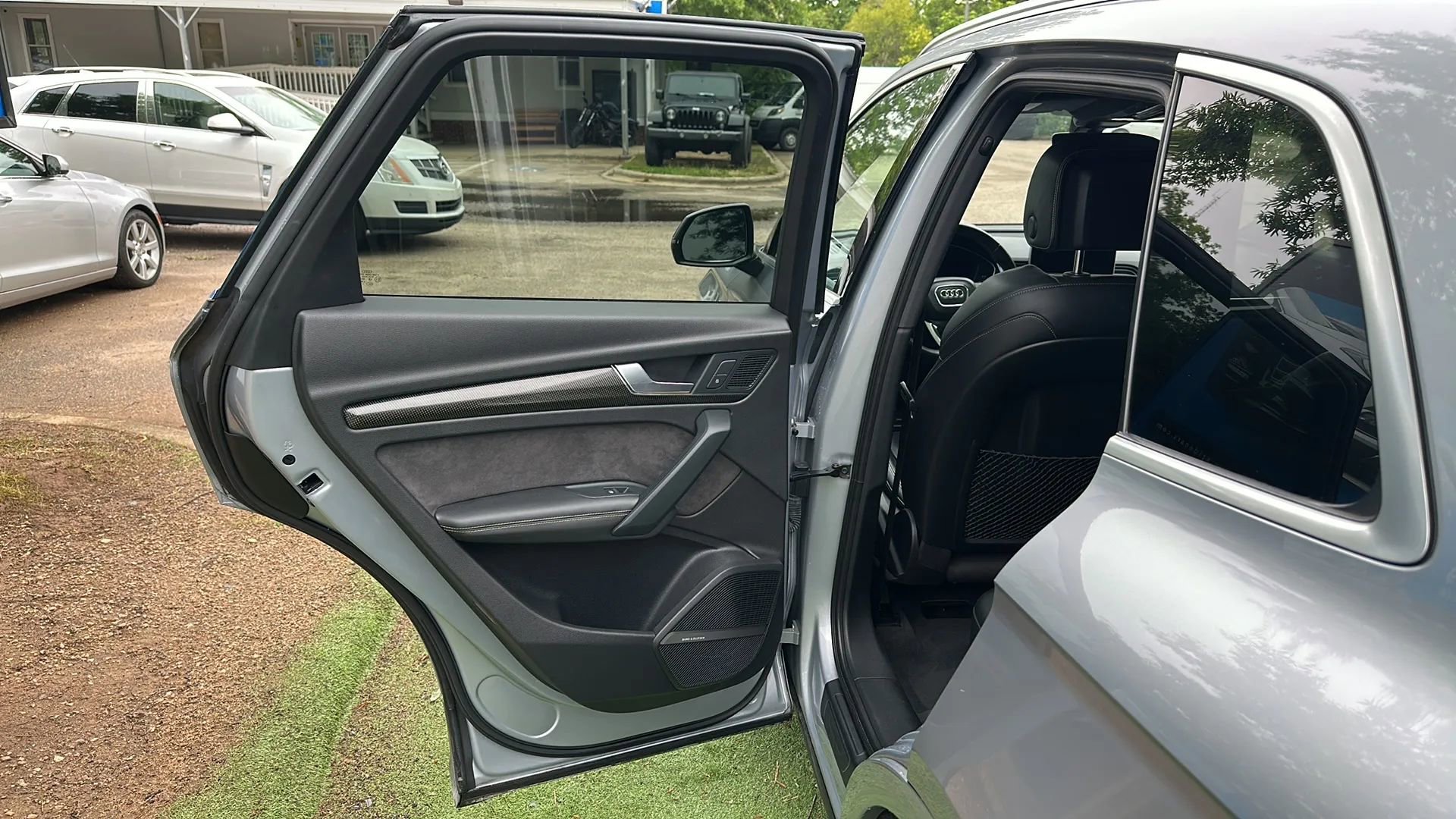 Used 2018 Audi SQ5 Prestige w/ Prestige Package AWD/4WD image 19