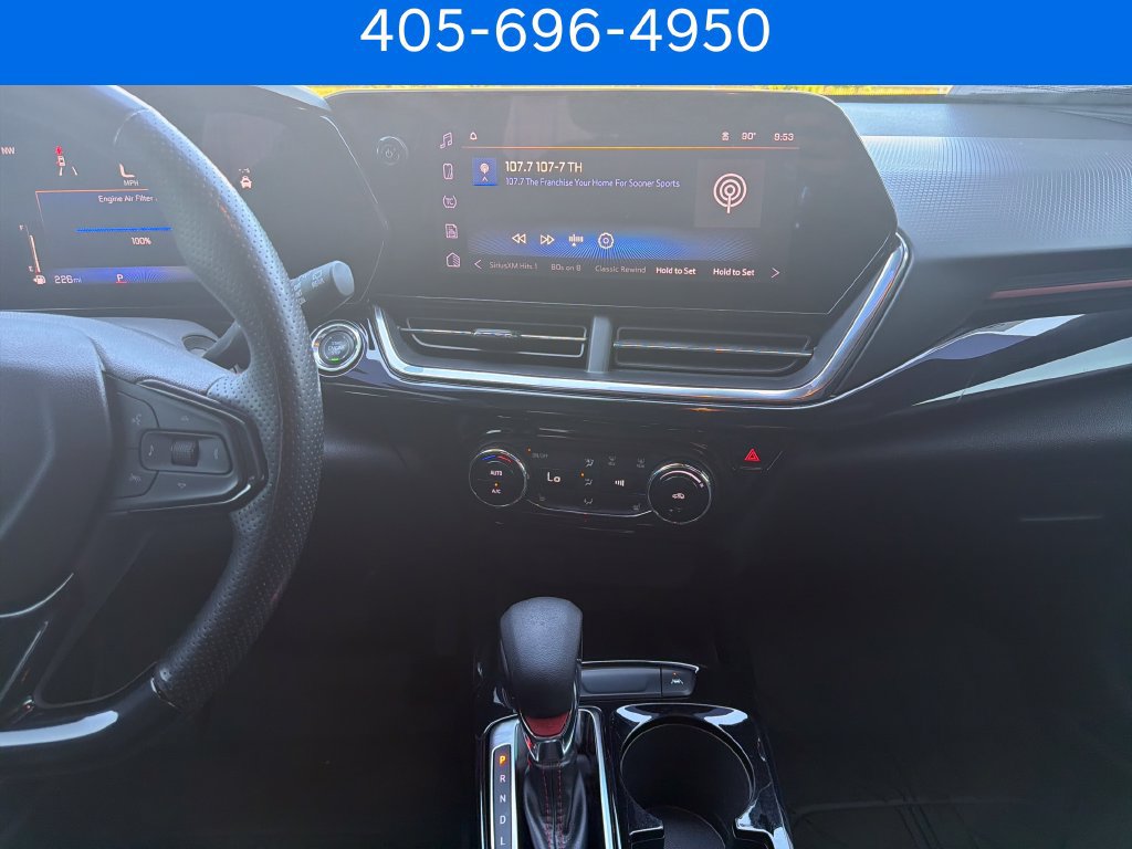 Used 2024 Chevrolet Trax RS w/ Sunroof Package FWD image 24