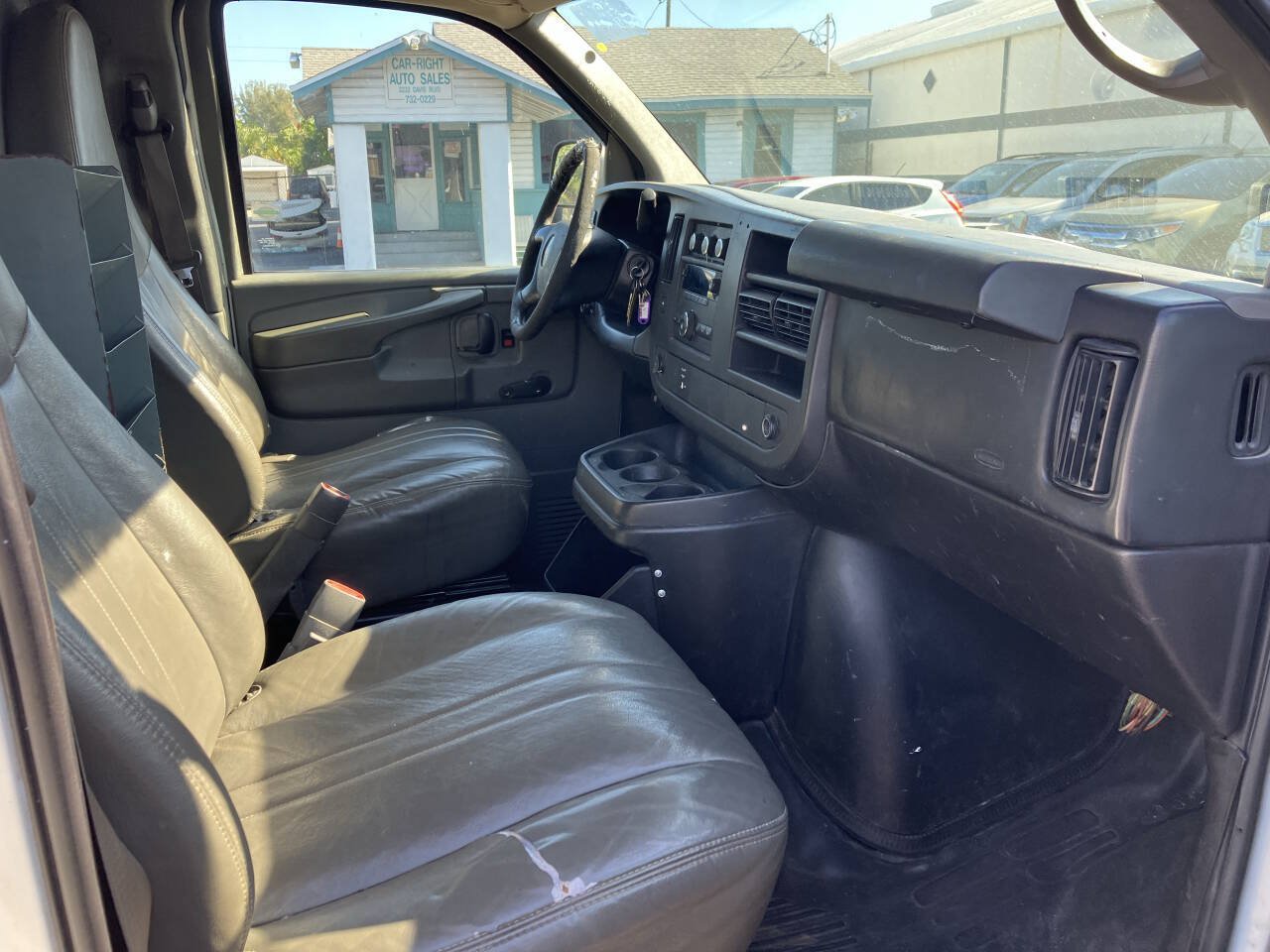 Used 2010 Chevrolet Express 2500 RWD image 25