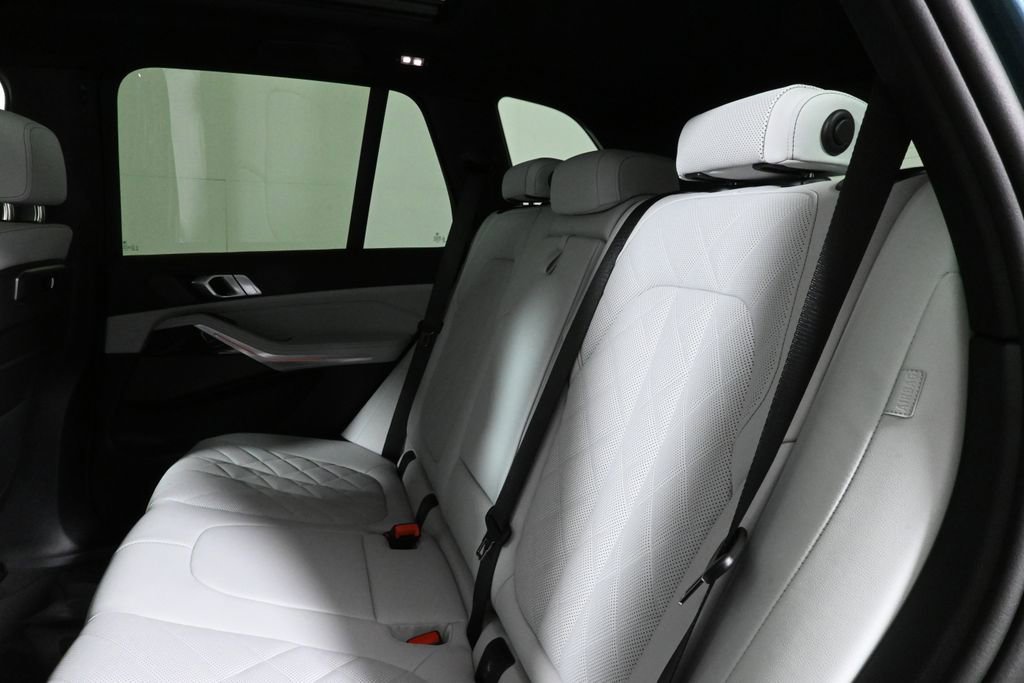 Used 2026 BMW X5 xDrive40i image 4
