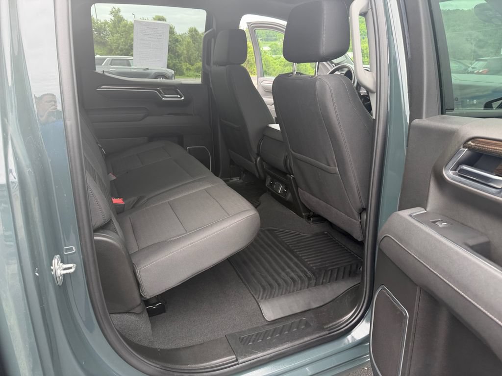 Certified 2025 Chevrolet Silverado 1500 LT AWD/4WD image 27