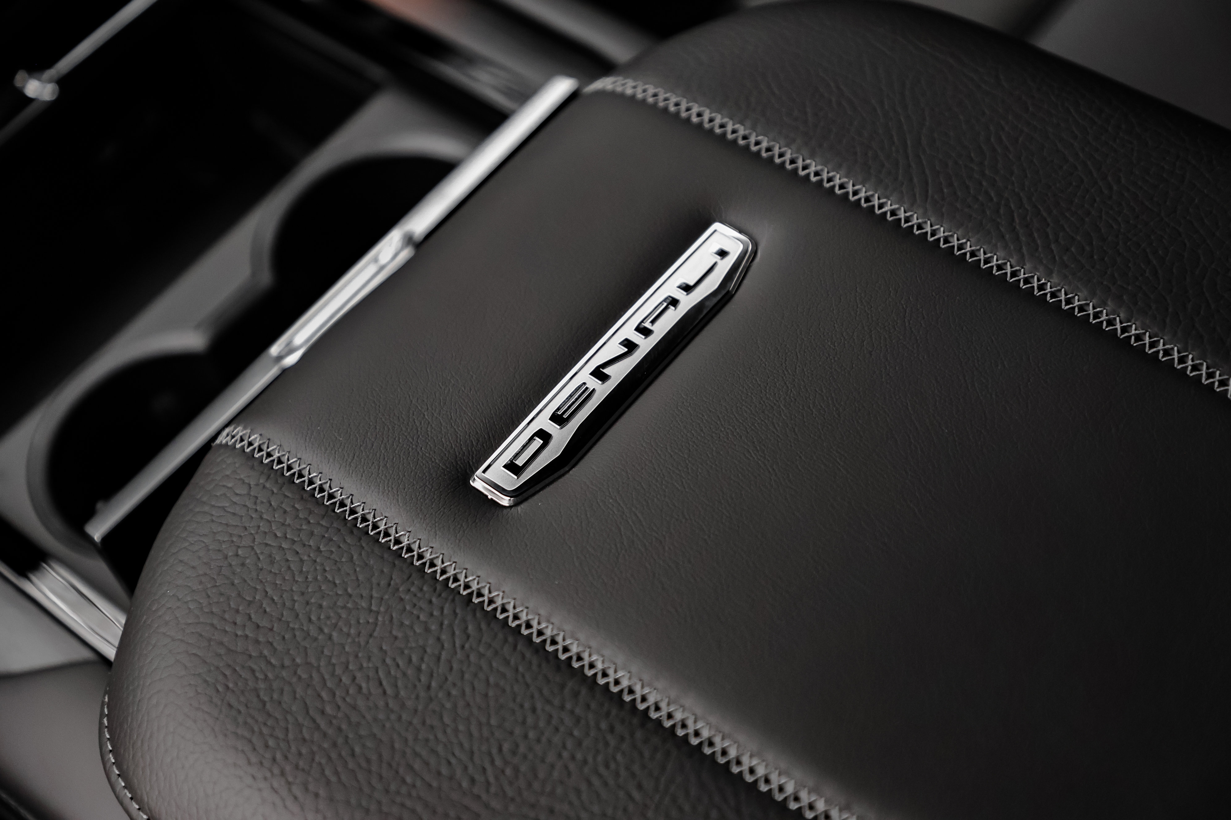 New 2026 GMC Yukon XL Denali image 30