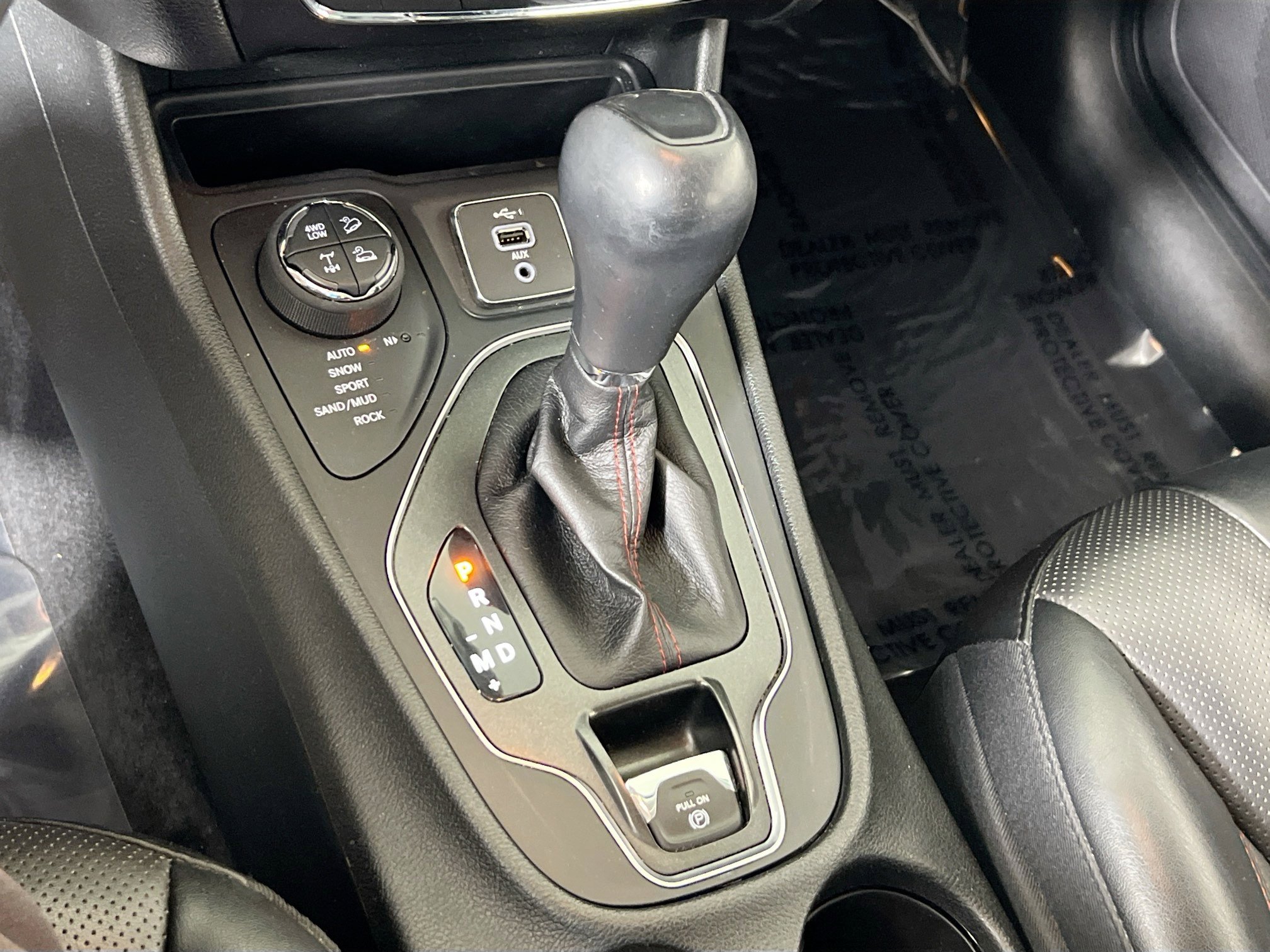 Used 2022 Jeep Cherokee Trailhawk w/ Premium Leather Package image 16