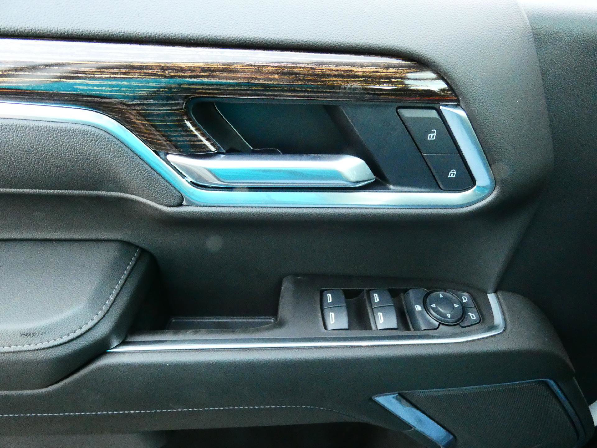 New 2025 GMC Sierra 1500 Elevation image 19