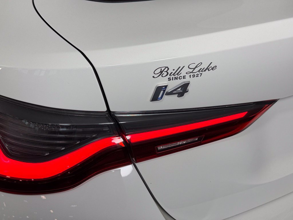 Used 2023 BMW i4 eDrive40 RWD image 10
