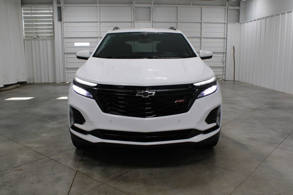 Used 2024 Chevrolet Equinox RS w/ RS Leather Package image 22