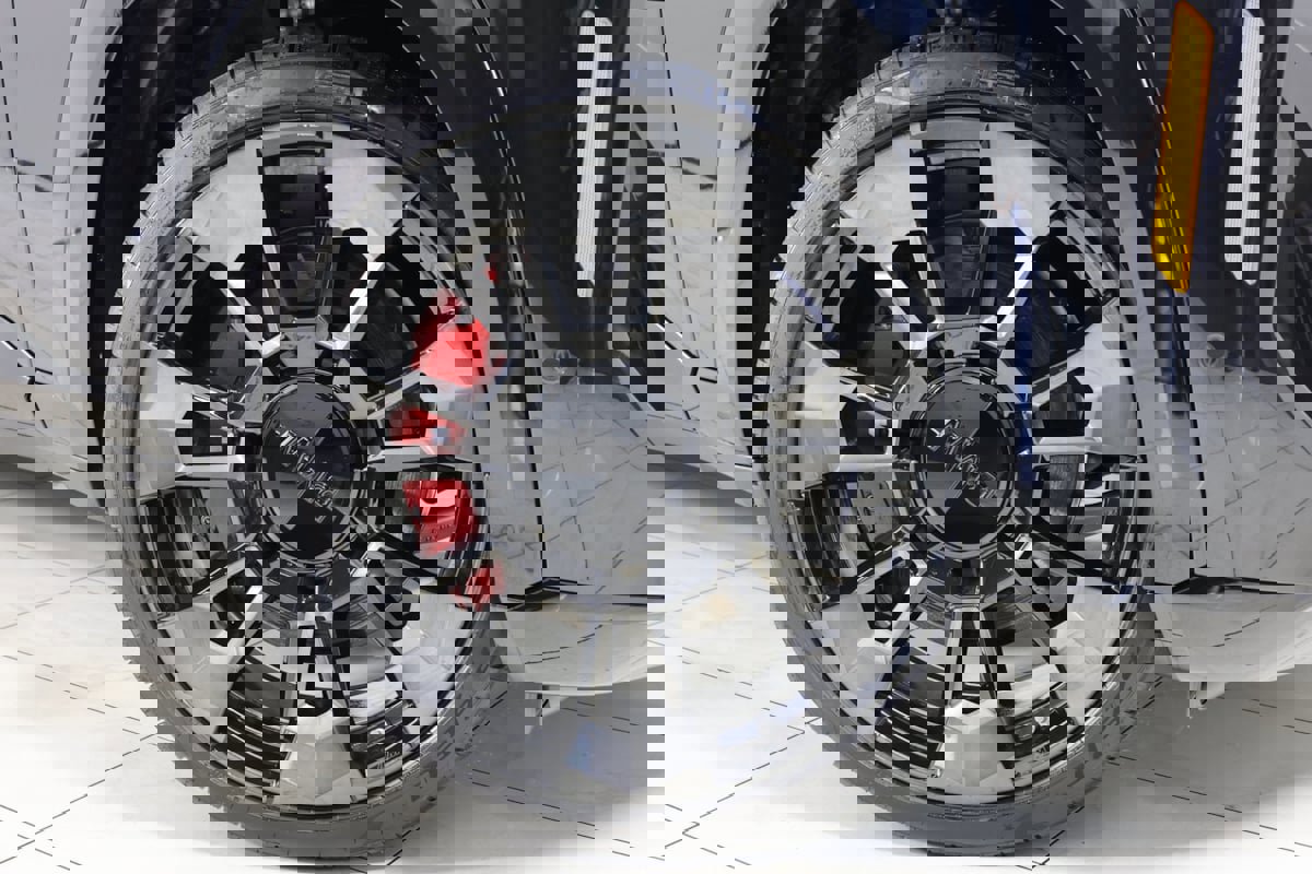 Used 2026 BMW XM Label Red image 13