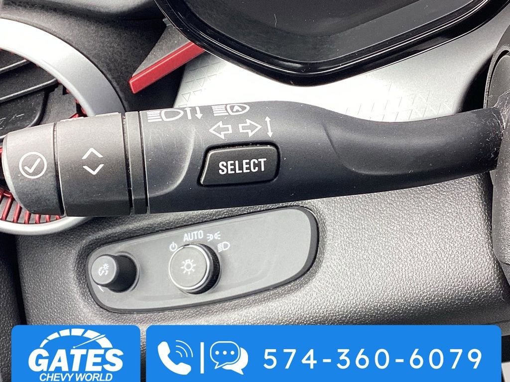 Used 2024 Chevrolet Trax RS FWD image 21