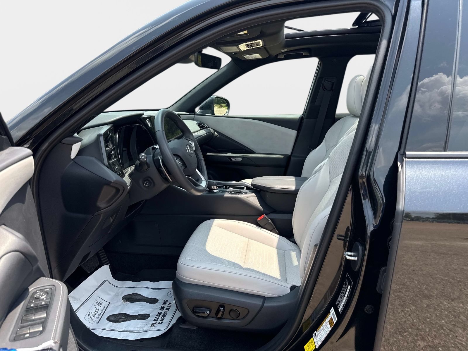 Used 2026 Lexus TX 350 AWD w/ Technology Package image 16