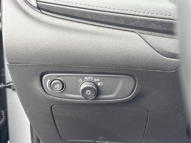 Certified 2026 Buick Encore GX Preferred w/ Comfort Package FWD image 17