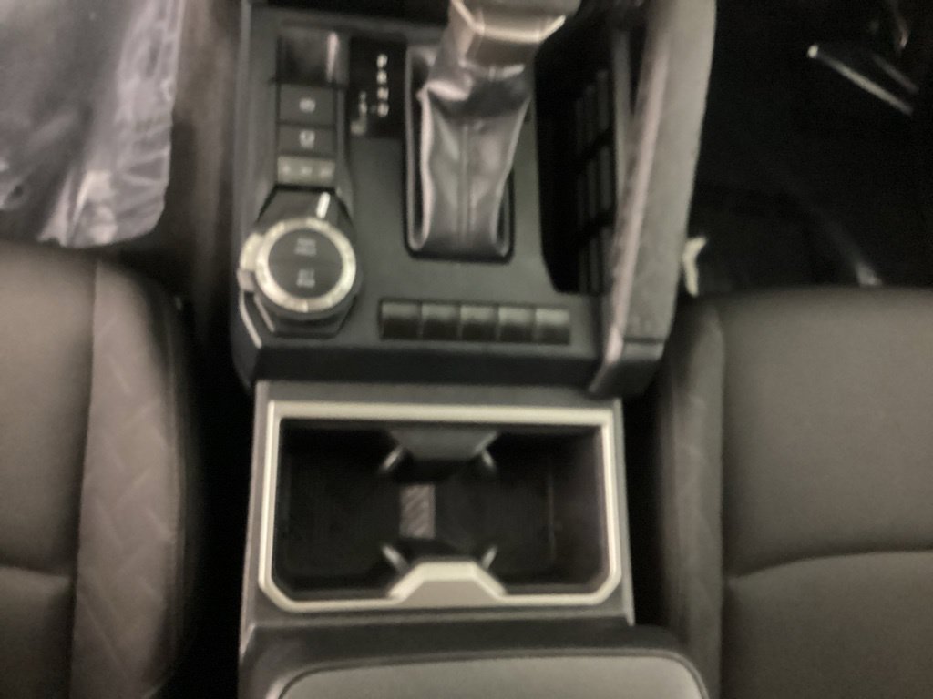 Used 2024 Toyota Tacoma SR5 AWD/4WD image 21
