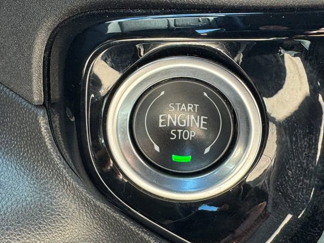 Used 2025 GMC Sierra 1500 SLT AWD/4WD image 25