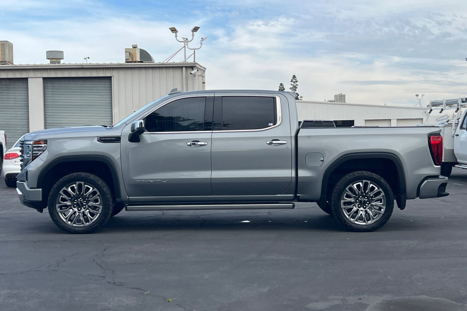 Used 2024 GMC Sierra 1500 Denali Ultimate image 7