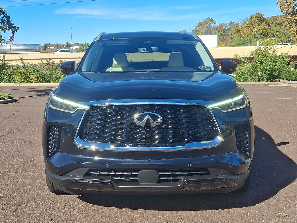 Certified 2023 INFINITI QX60 Luxe w/ Cargo Package AWD/4WD image 2