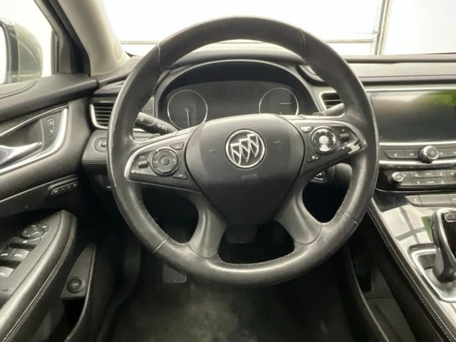 Used 2019 Buick LaCrosse Essence image 8