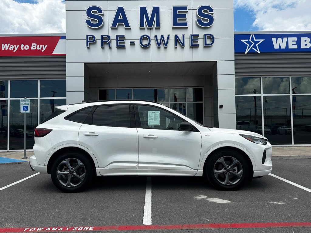 Certified 2023 Ford Escape ST-Line w/ Tech Pack #1 FWD image 5