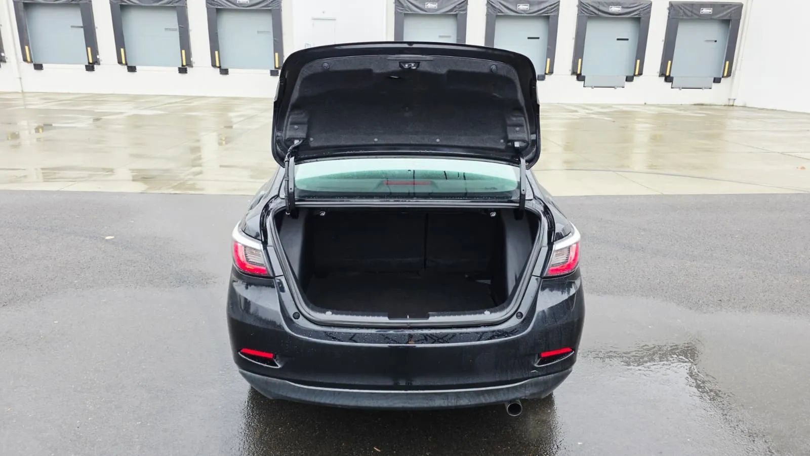 Used 2016 Scion iA image 18