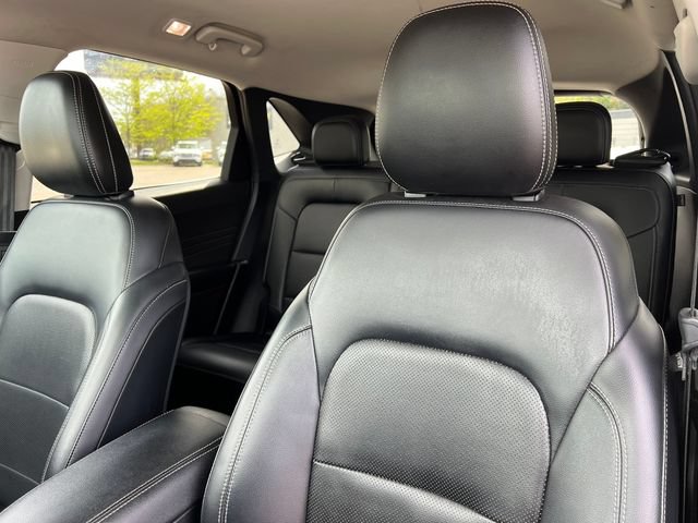 Used 2022 Ford Escape Titanium AWD/4WD image 13