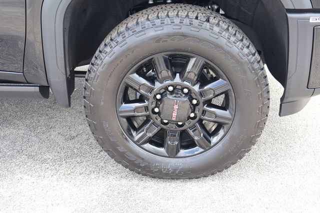 New 2026 GMC Sierra 3500 AT4 w/ AT4 Premium Plus Package AWD/4WD image 11