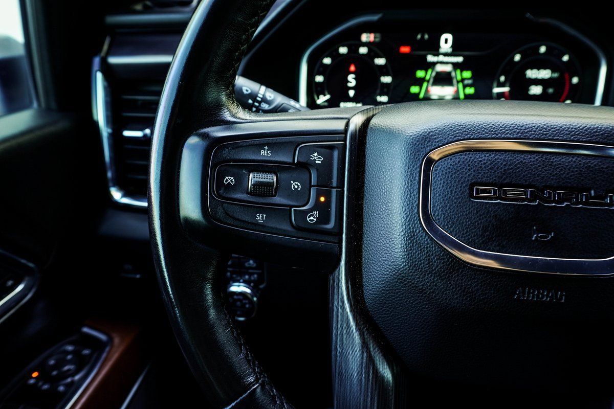 Used 2024 GMC Sierra 2500 Denali Ultimate AWD/4WD image 30