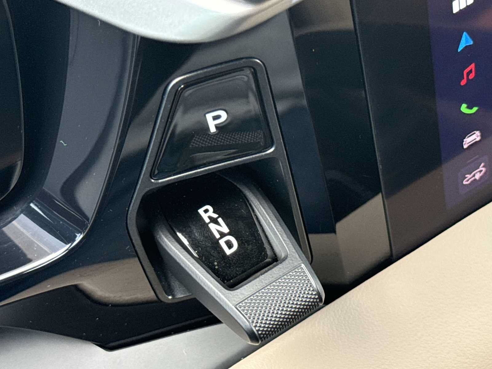 Used 2025 Porsche Macan Electric RWD image 21