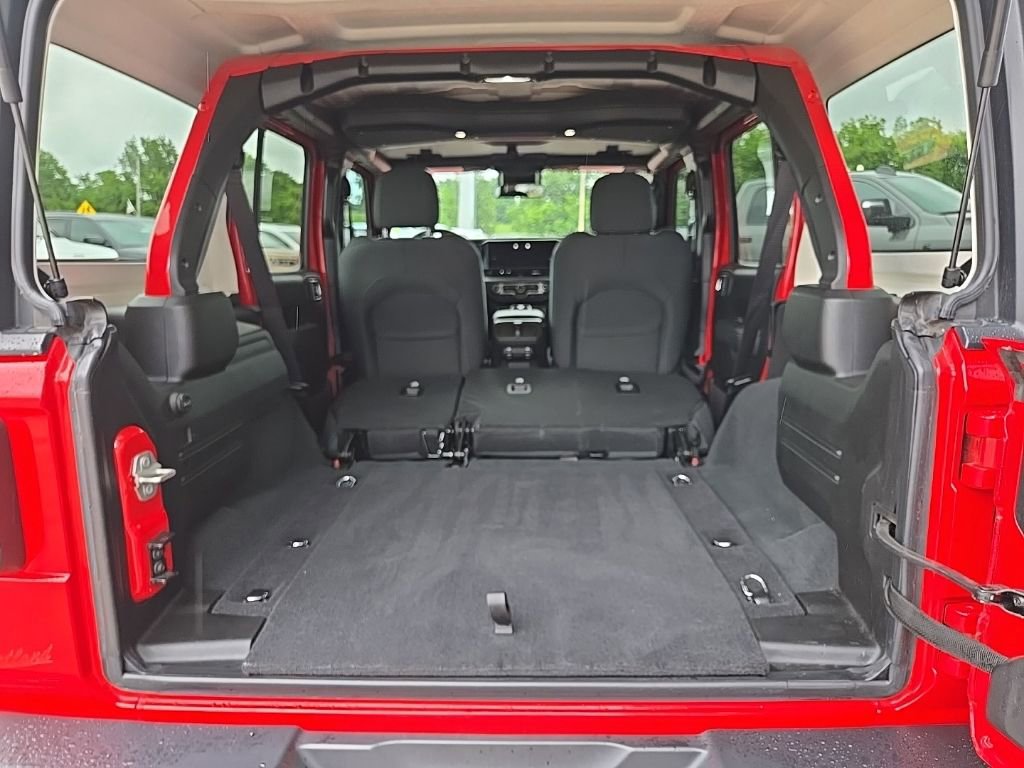 Used 2024 Jeep Wrangler Unlimited Sport AWD/4WD image 89