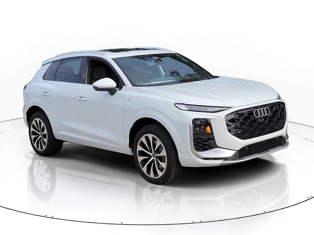 New 2026 Audi Q3 quattro 2.0T AWD/4WD image 1