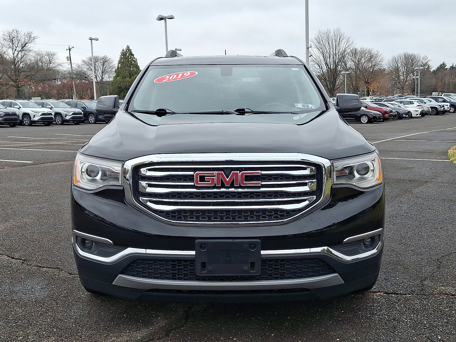 Used 2019 GMC Acadia SLT w/ LPO, Floor Liner Package image 2