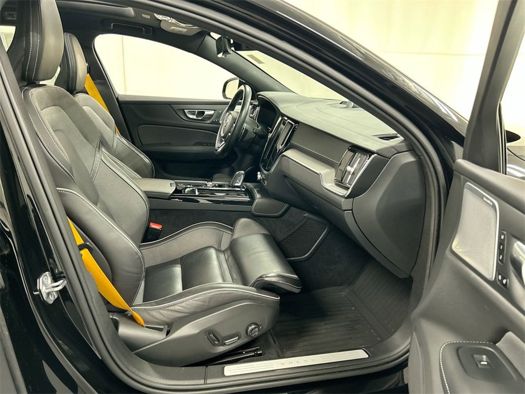 Used 2021 Volvo V60 T8 Polestar image 24