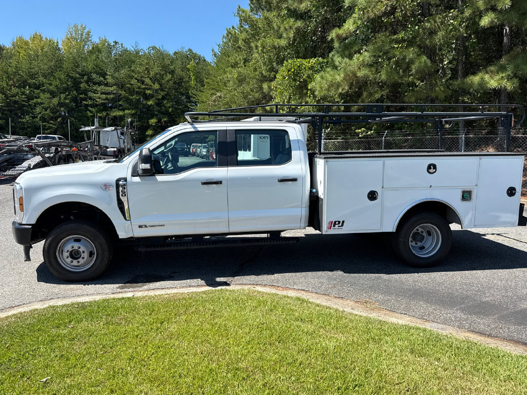 Used 2024 Ford F350 XL AWD/4WD image 4