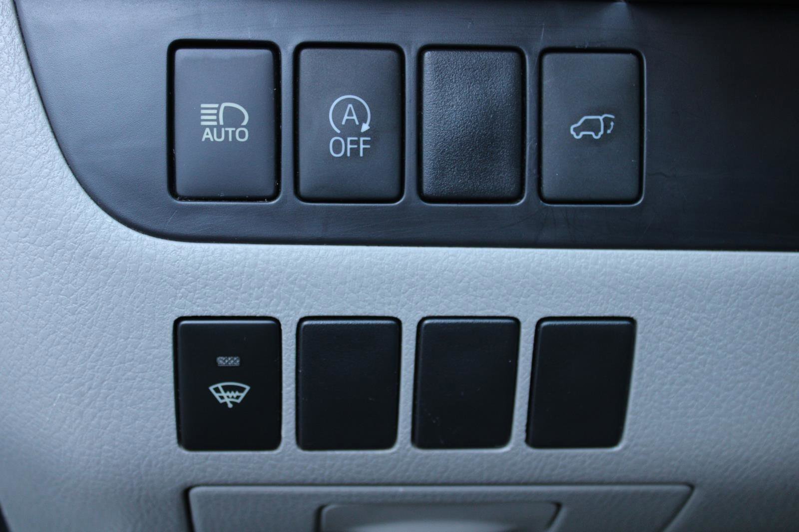 Used 2017 Toyota Highlander XLE image 16