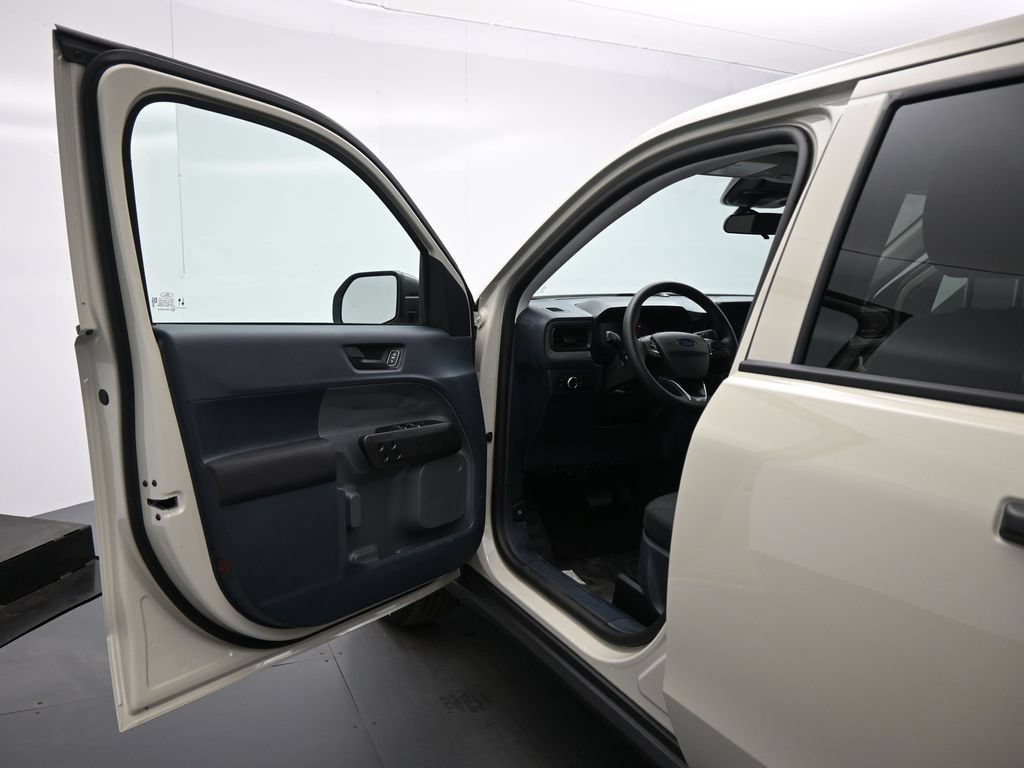 New 2025 Ford Maverick XL FWD image 8