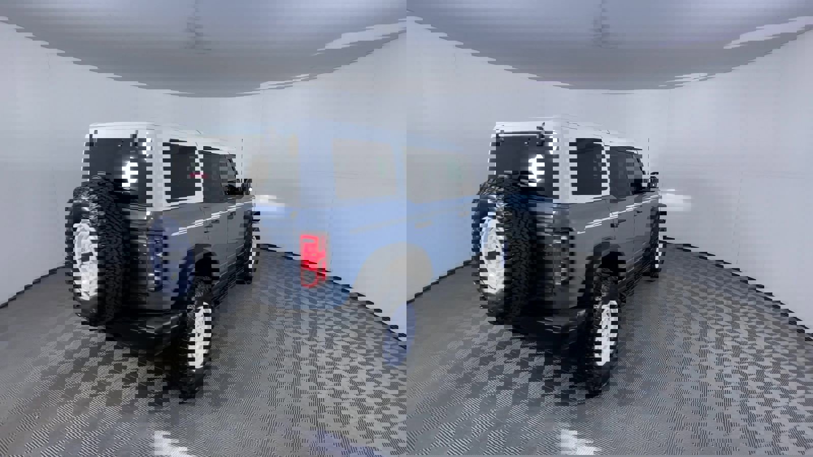 Used 2025 Ford Bronco Heritage Edition image 8