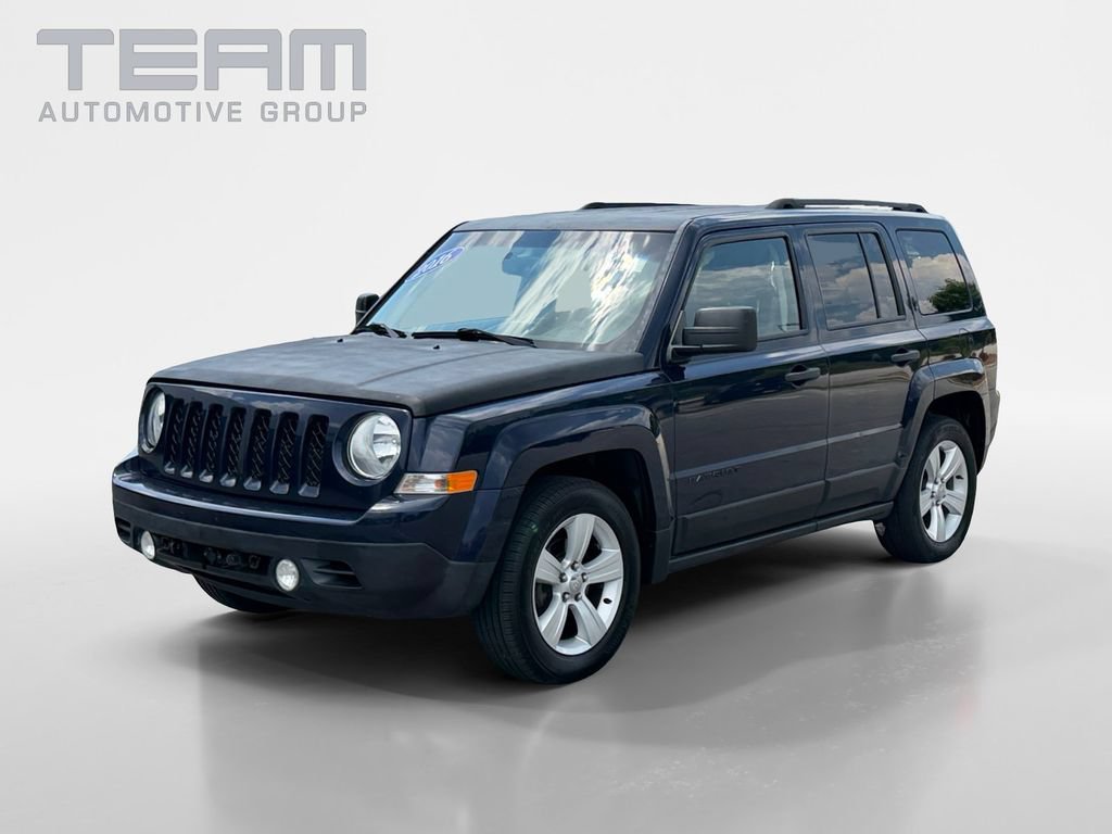 Used 2016 Jeep Patriot Sport w/ Tire & Wheel Group FWD image 3