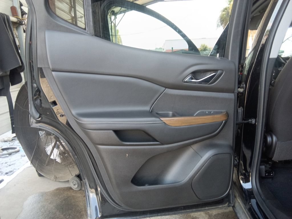 Used 2020 GMC Acadia SLE FWD image 31
