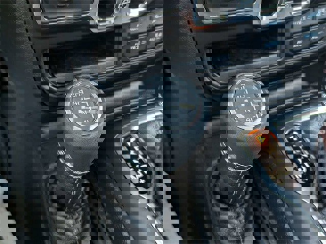 New 2025 Jeep Gladiator Sport image 24