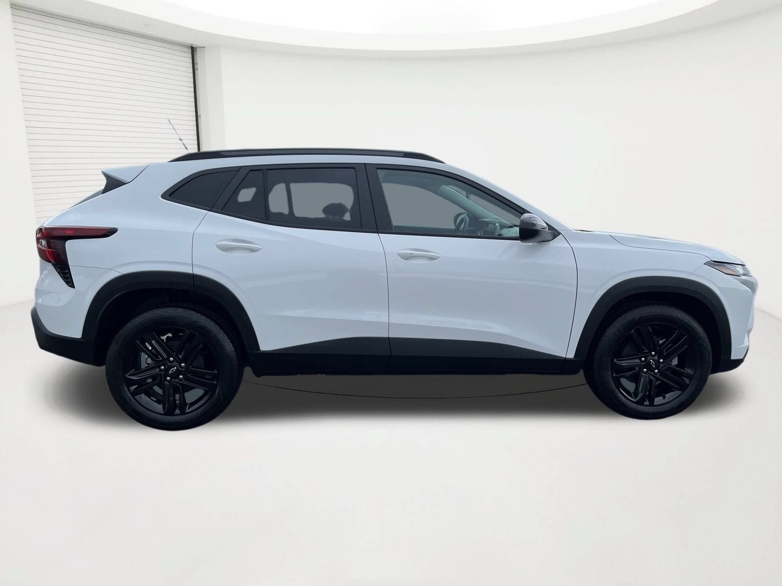New 2026 Chevrolet Trax ACTIV w/ Sunroof Package FWD image 8