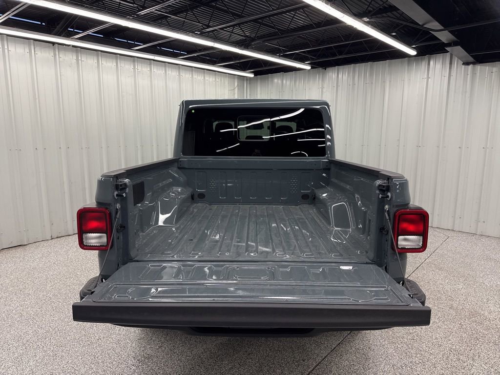 New 2026 Jeep Gladiator Sport image 9