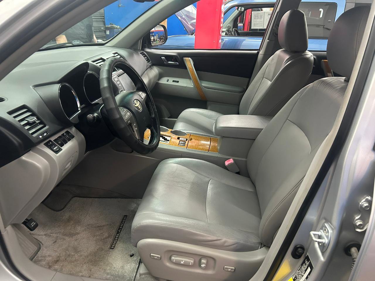 Used 2008 Toyota Highlander Limited AWD/4WD image 11