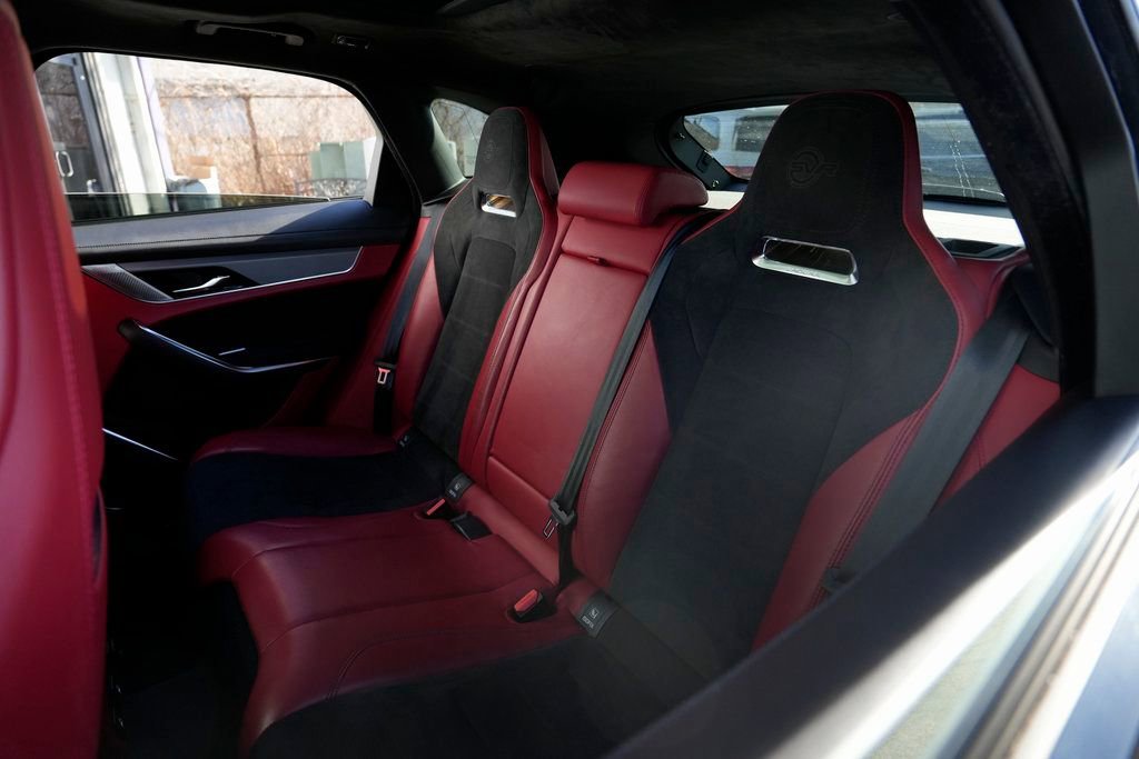 Used 2022 Jaguar F-PACE SVR image 20