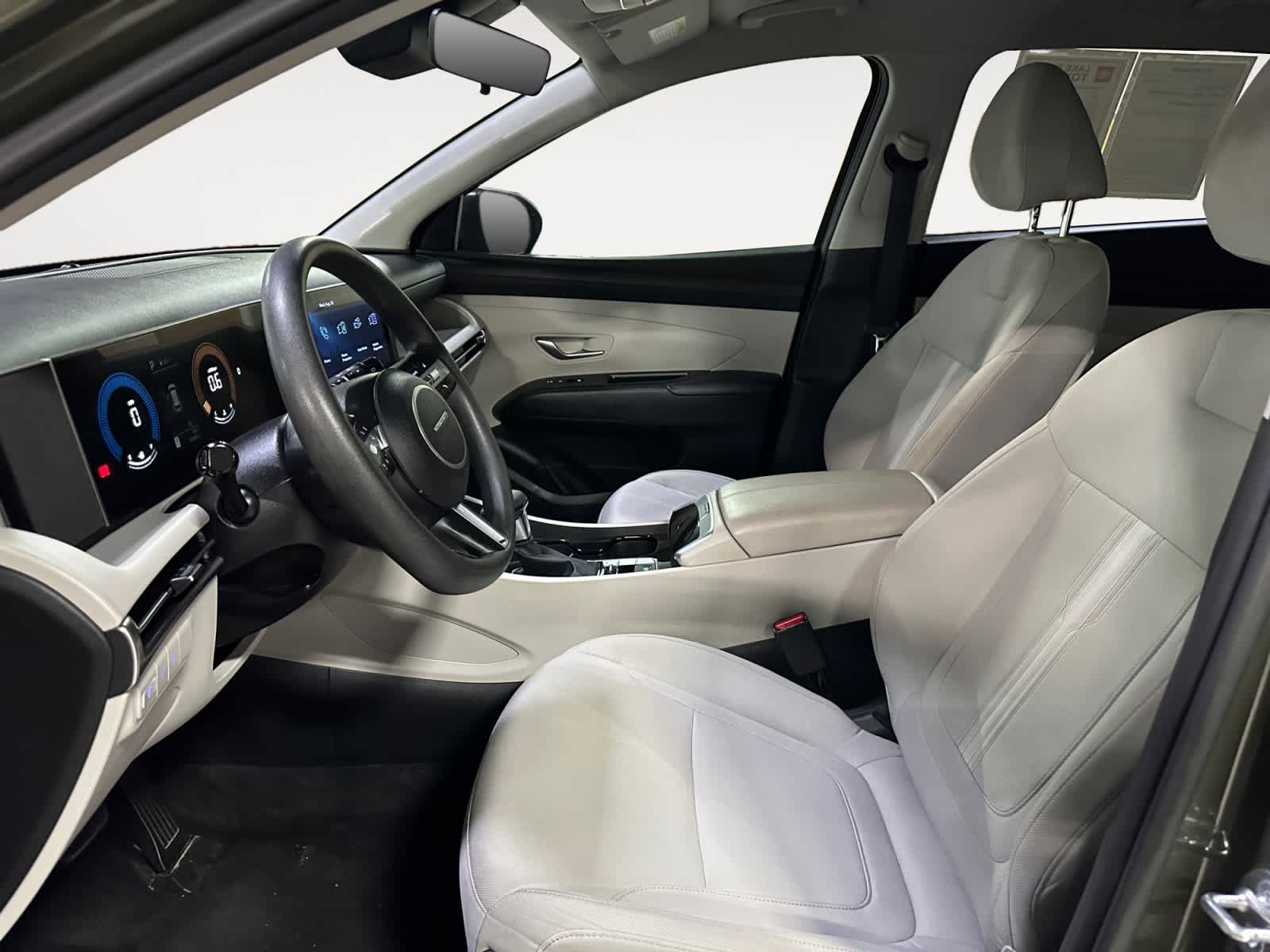 Used 2025 Hyundai Tucson SEL FWD image 15
