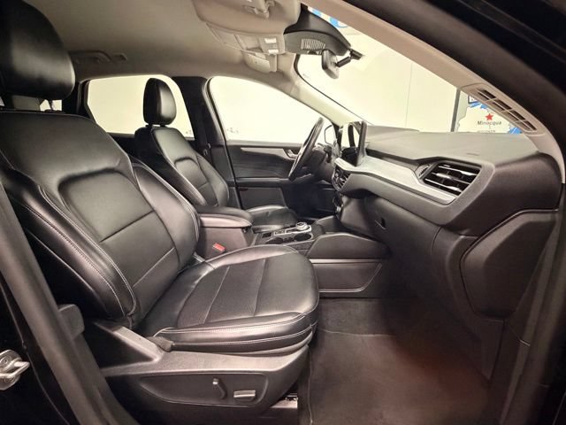 Used 2025 Ford Escape Platinum AWD/4WD image 15
