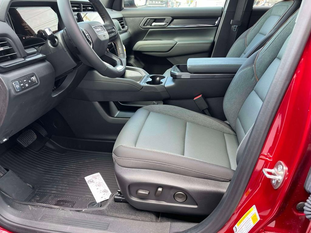 New 2026 GMC Terrain AT4 w/ LPO, Floor Liner Package image 23