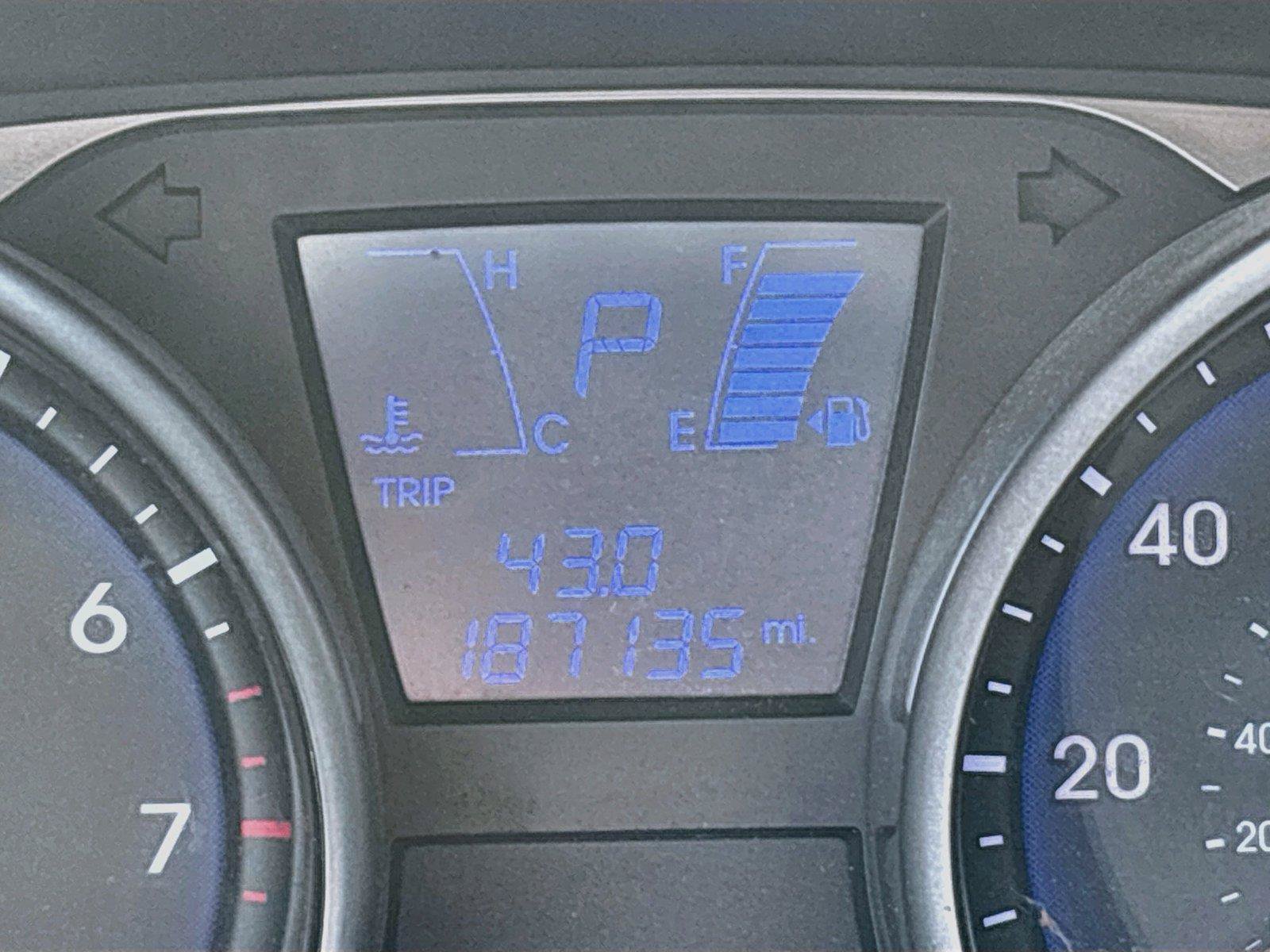 Used 2010 Hyundai Tucson GLS w/ Popular Equipment Pkg 2 AWD/4WD image 18