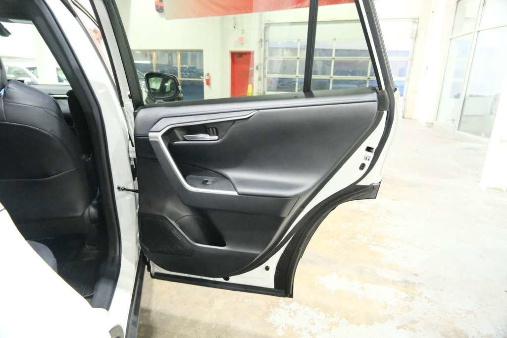 Used 2020 Toyota RAV4 XSE image 24