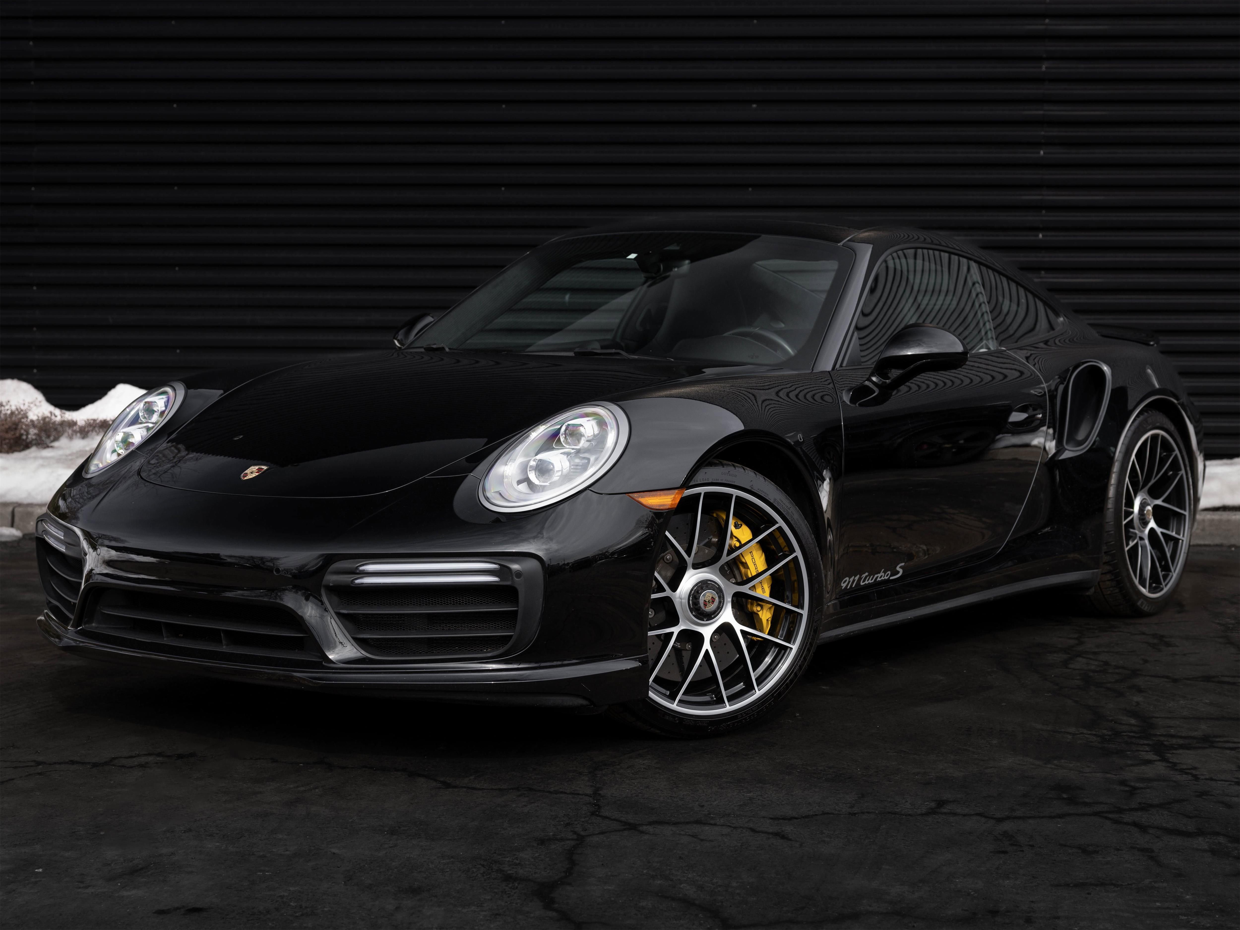 Certified 2019 Porsche 911 Turbo S image 1