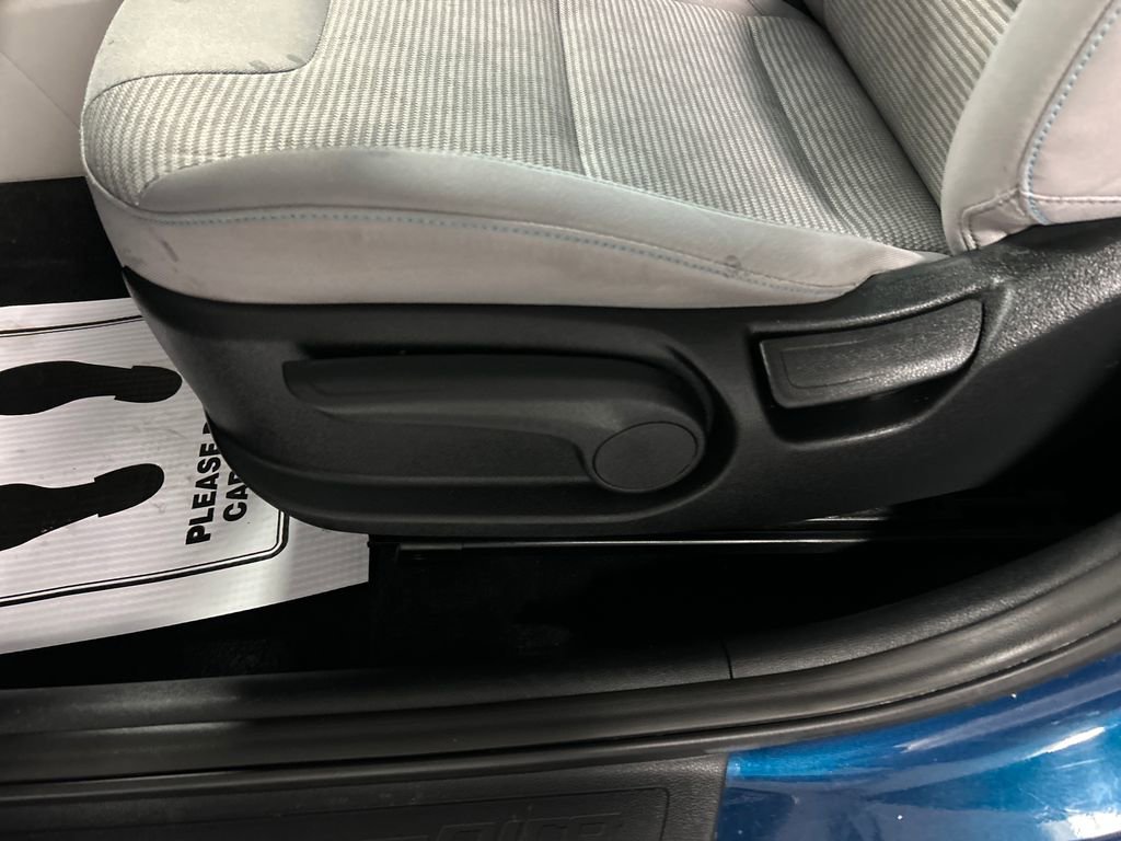 Used 2022 Kia Niro LXS image 11